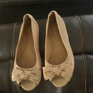 Nude Clark’s open toe flat
